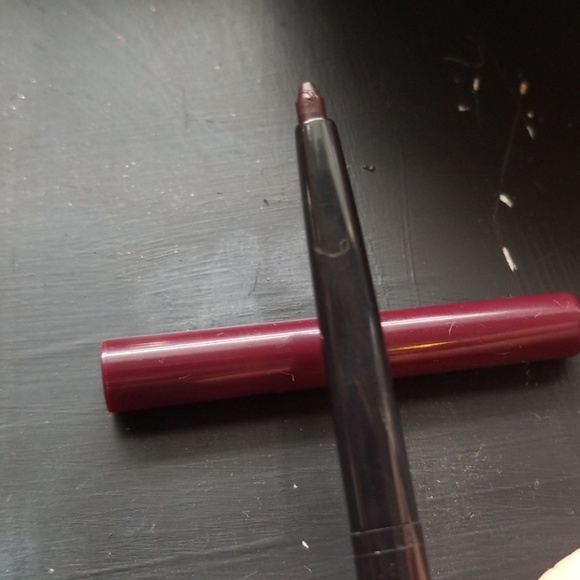 Unused Maybelline Lip Liner - Picture 4 of 4
